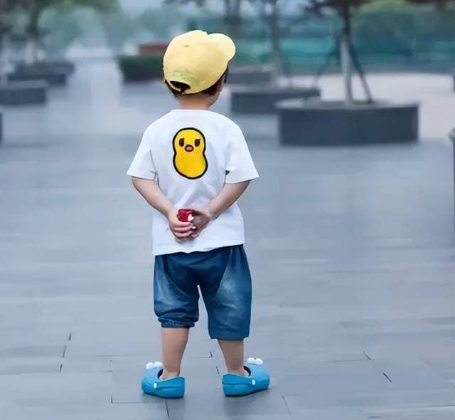 迪丽热巴英文名叫什么？揭秘她的英文名及取名技巧