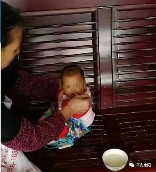 四个字女孩名字：如何为女儿挑选一个独特而美丽的名字？