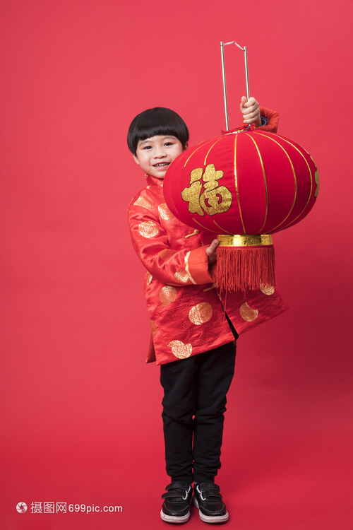 女孩缺金的名字：独特命名方案及示例推荐