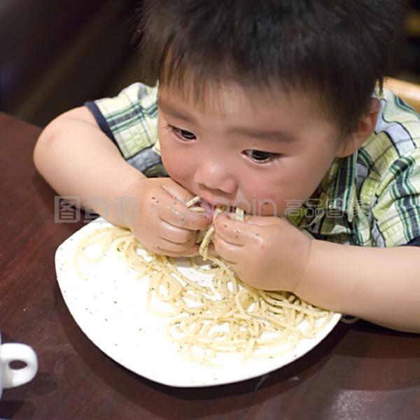 男生网名两个字的精选推荐：独特又酷炫