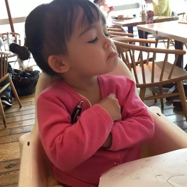 姓劳女孩子名字大全：挑选独特而美好的名字