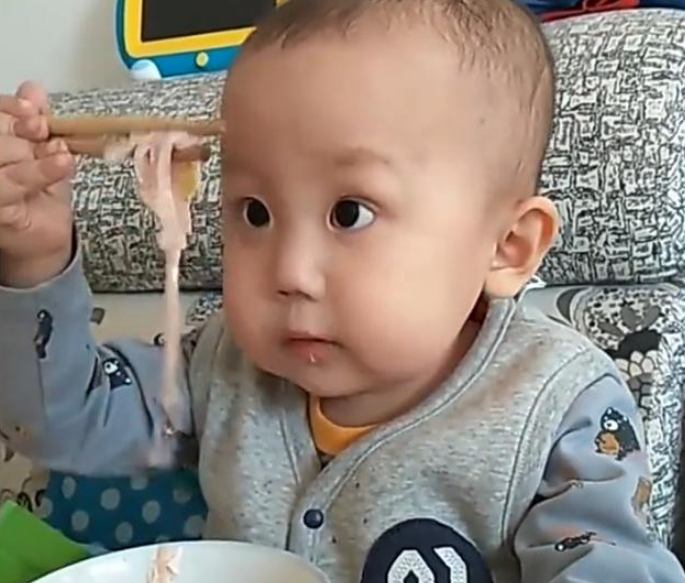 卓姓女孩取名：专业取名大师为您提供独特好名