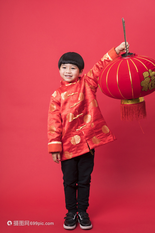 易女孩名字：专业取名大师为你打造独特好名