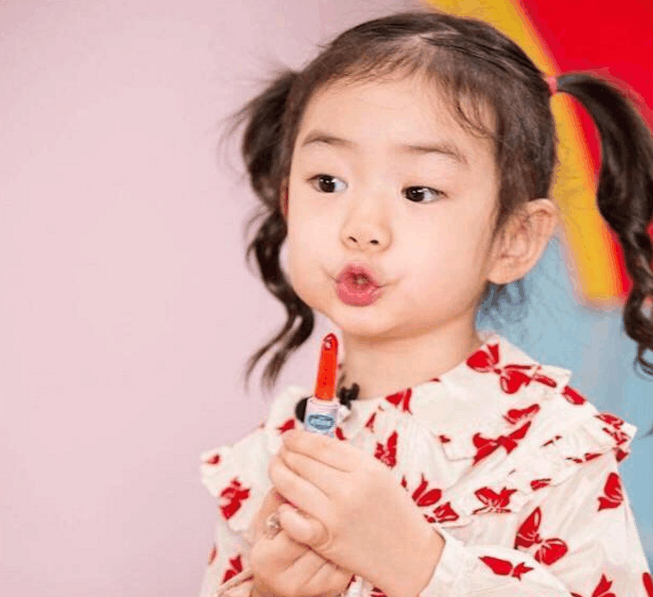 带念的女孩名字：如何为女儿取一个寓意深远的名字