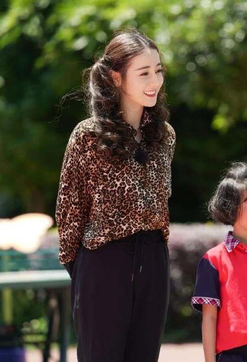 姓洛女孩名字精选：独特韵味，启迪未来