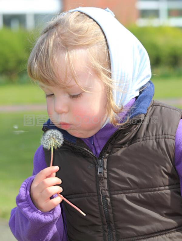 非主流女生伤感网名的独特韵味：情感与个性的交织