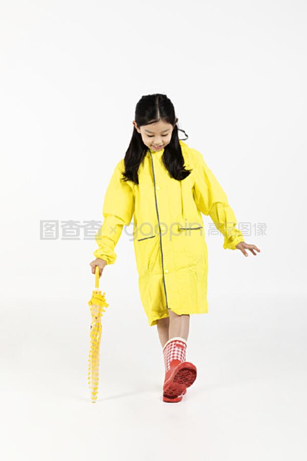 算命生女孩：专业取名大师为您揭晓吉祥之名