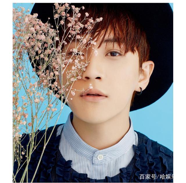 四人网名两男两女：创意组合，打造独特团队标识