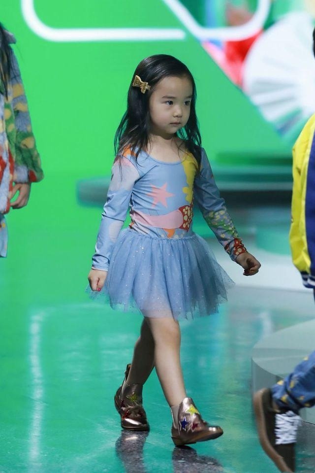 n打头的英文名字女：独特而响亮的名字推荐